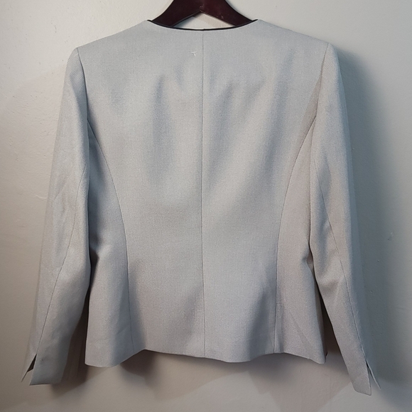Le Suit NWOT Black Trim Gray Winged Collar 2 Button Blazer Suit Jacket - SIZE 8 - Picture 10 of 12